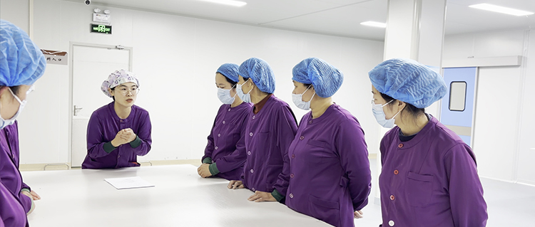 筑牢职业防护防线 | 洗涤中心常态化开展锐器伤处理专项培训